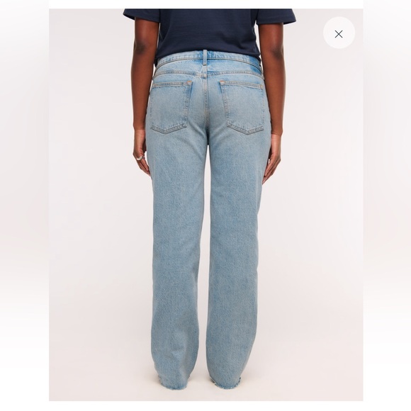 Abercrombie Mid Rise 90s Straight Jean - Picture 2 of 3
